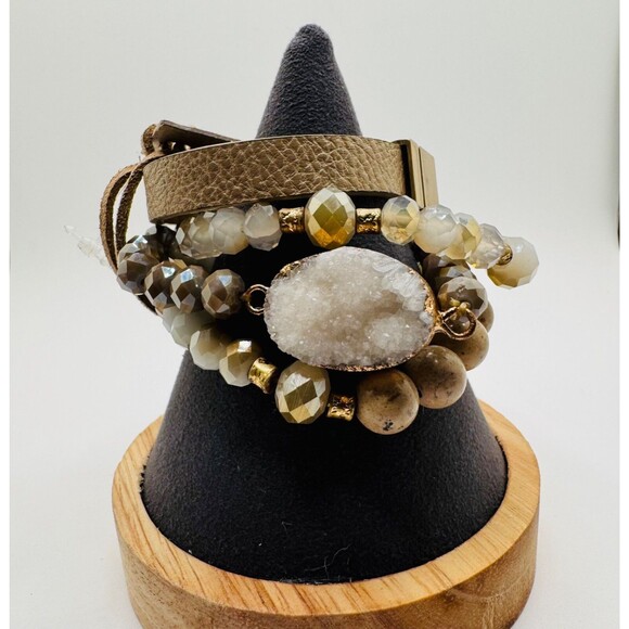 Set of 4 Garden Party Stretch Bracelets Beige Colored - Picture 1 of 7